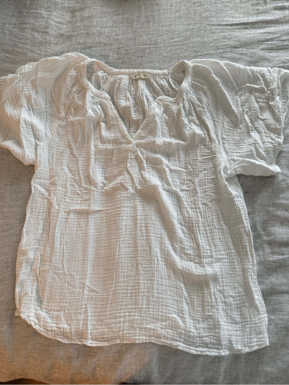 beachlunchlounge White Gauze Peasant Blouse